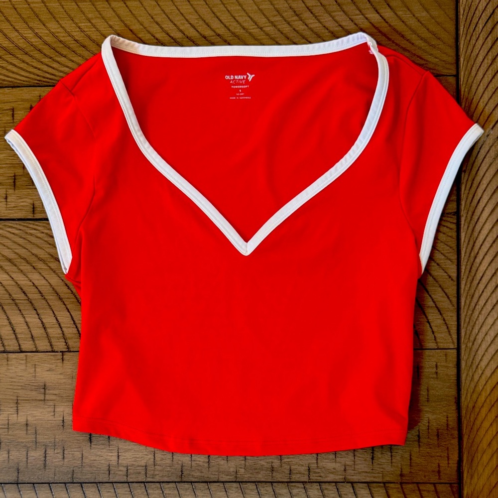 NEW Old Navy Active PowerSoft Ultra Crop Top Women's Small Coral Go-Dry Fitness